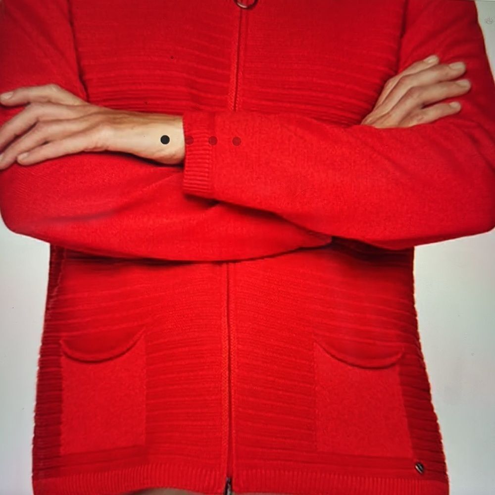 Rabe Ribbed  Red Zip-Up Cardigan. - Picture 9 of 12